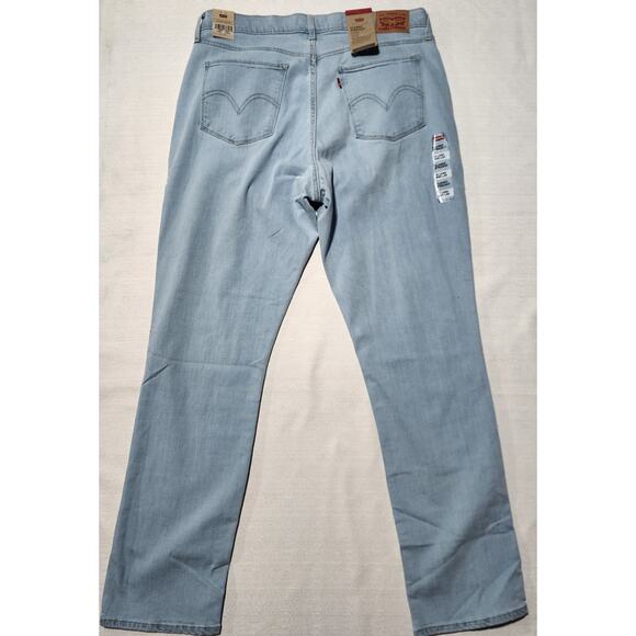 Levi's classic straight women's waist 32'' length 32'' - Picture 7 of 7